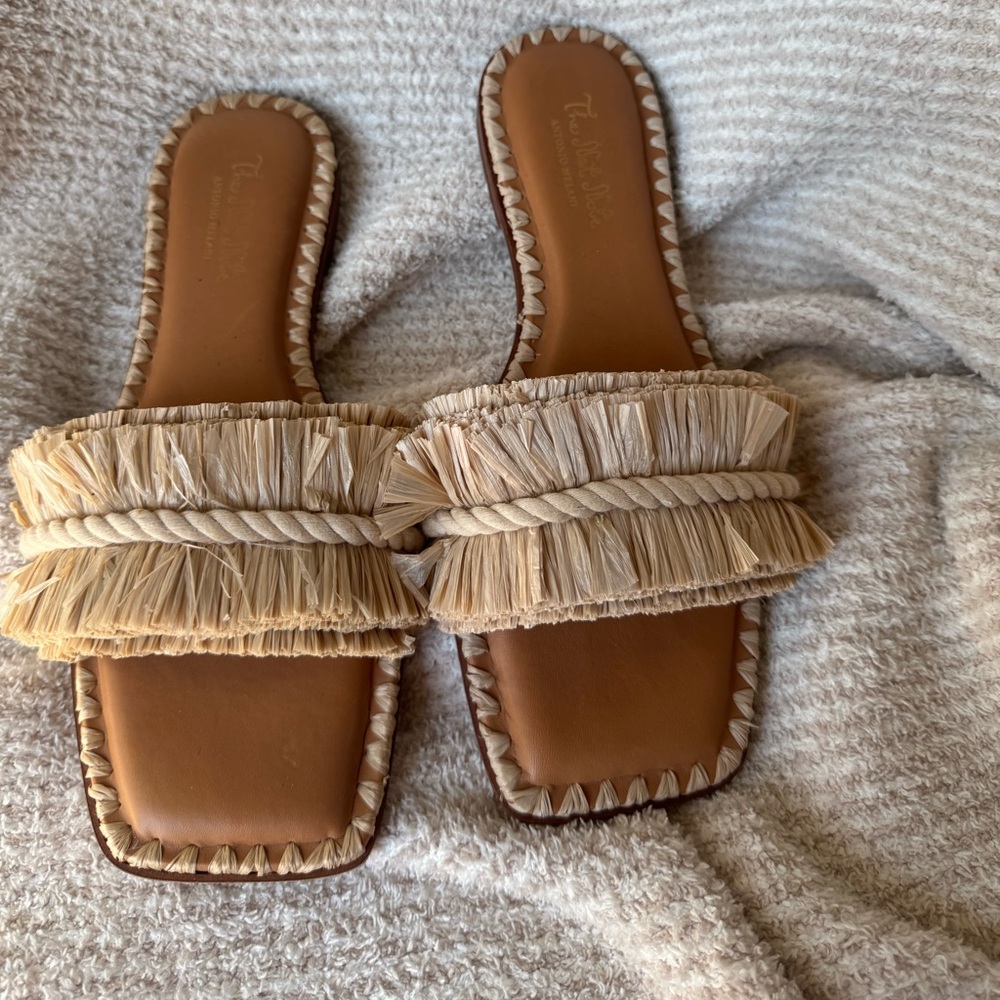ANTONIO MELANI Beige Fringe Slide Sandals